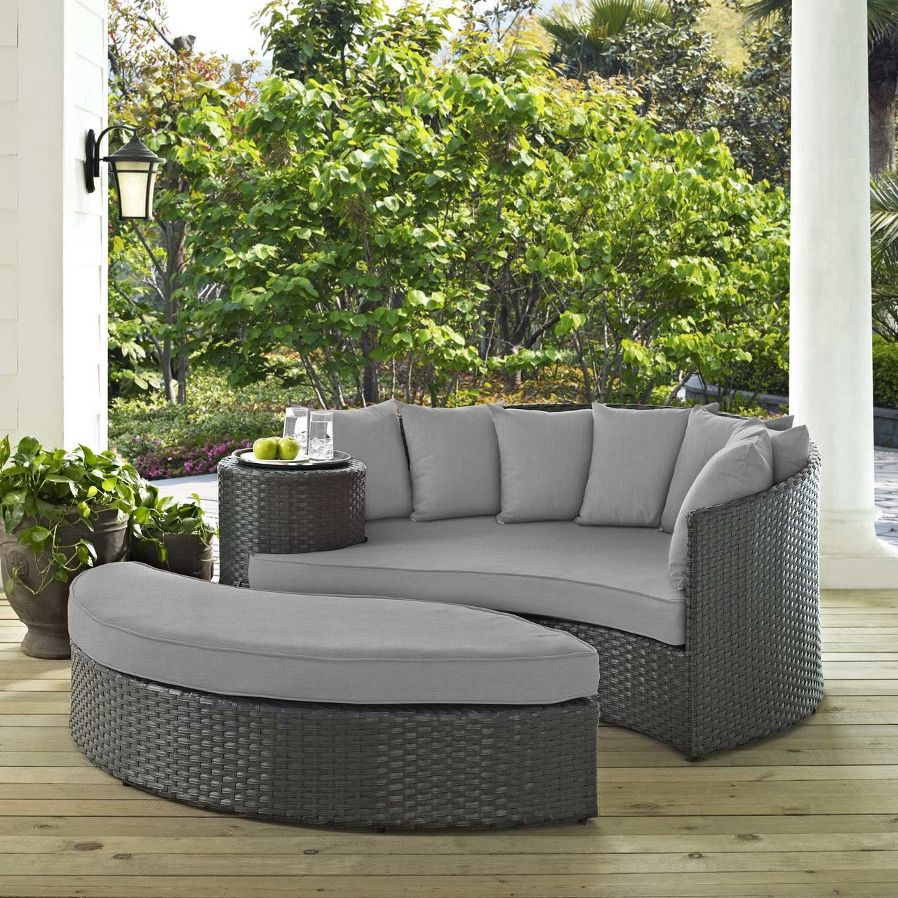 Sojourn Outdoor Patio Sunbrella® Daybed, Sunbrella Rattan Wicker, Grey Gray 13444