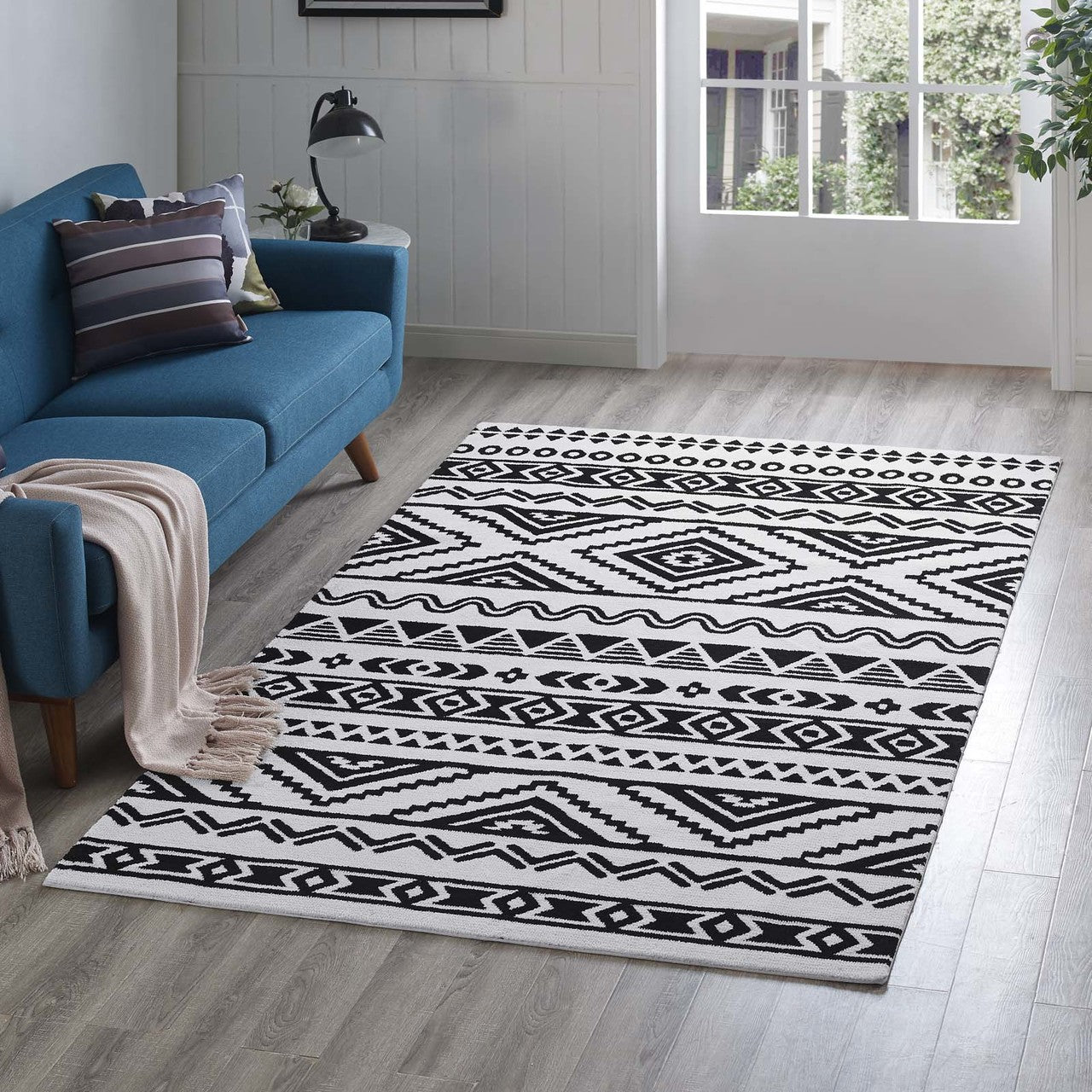 Haku Geometric Moroccan Tribal 5x8 Area Rug, Fabric, Multi White 14756