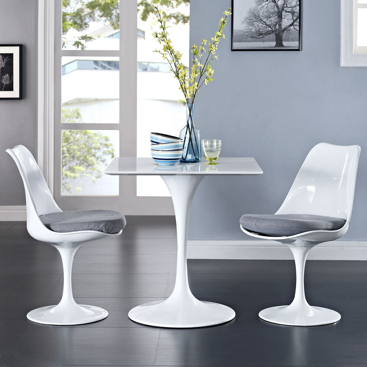 Lippa 28" Dining Table in White