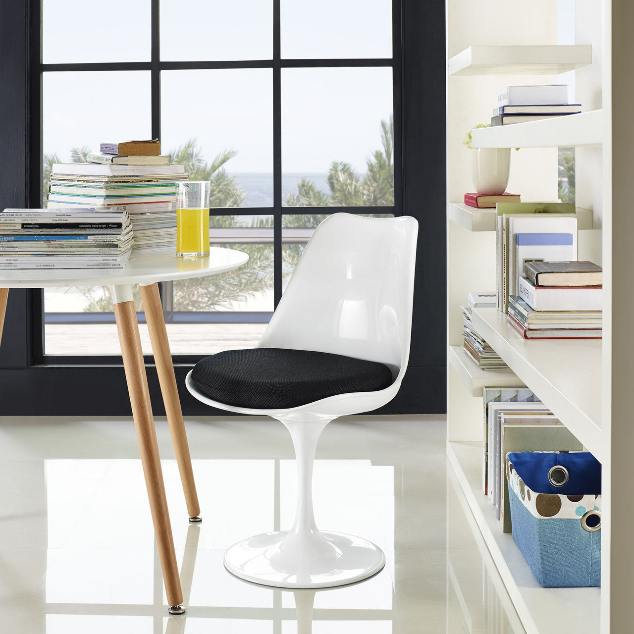Lippa Dining Side Chair in Black