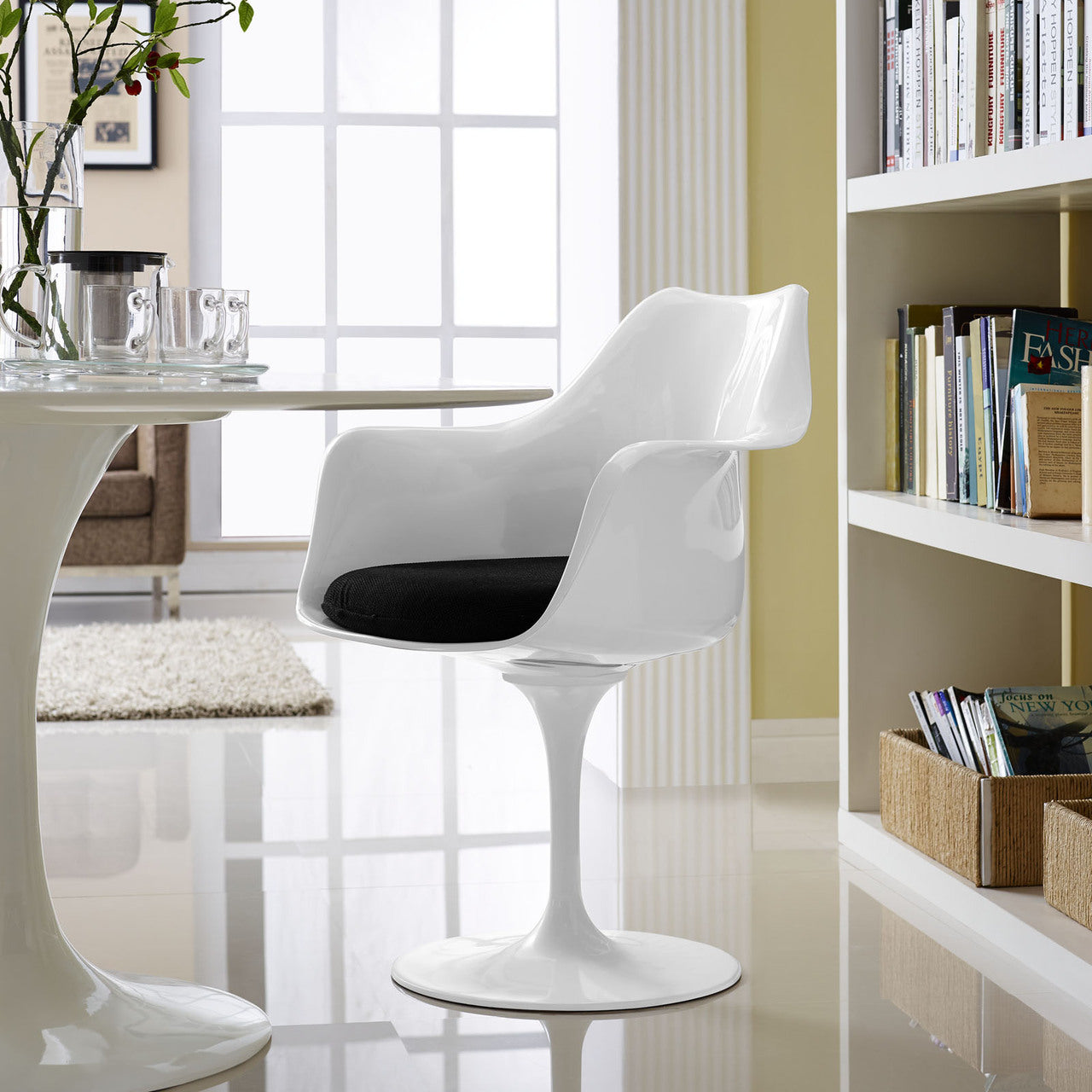 Lippa Dining Armchair in Black