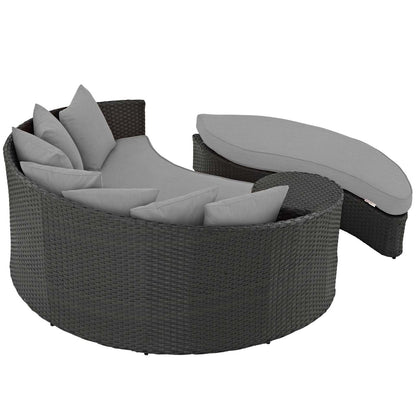 Sojourn Outdoor Patio Sunbrella® Daybed, Sunbrella Rattan Wicker, Grey Gray 13444