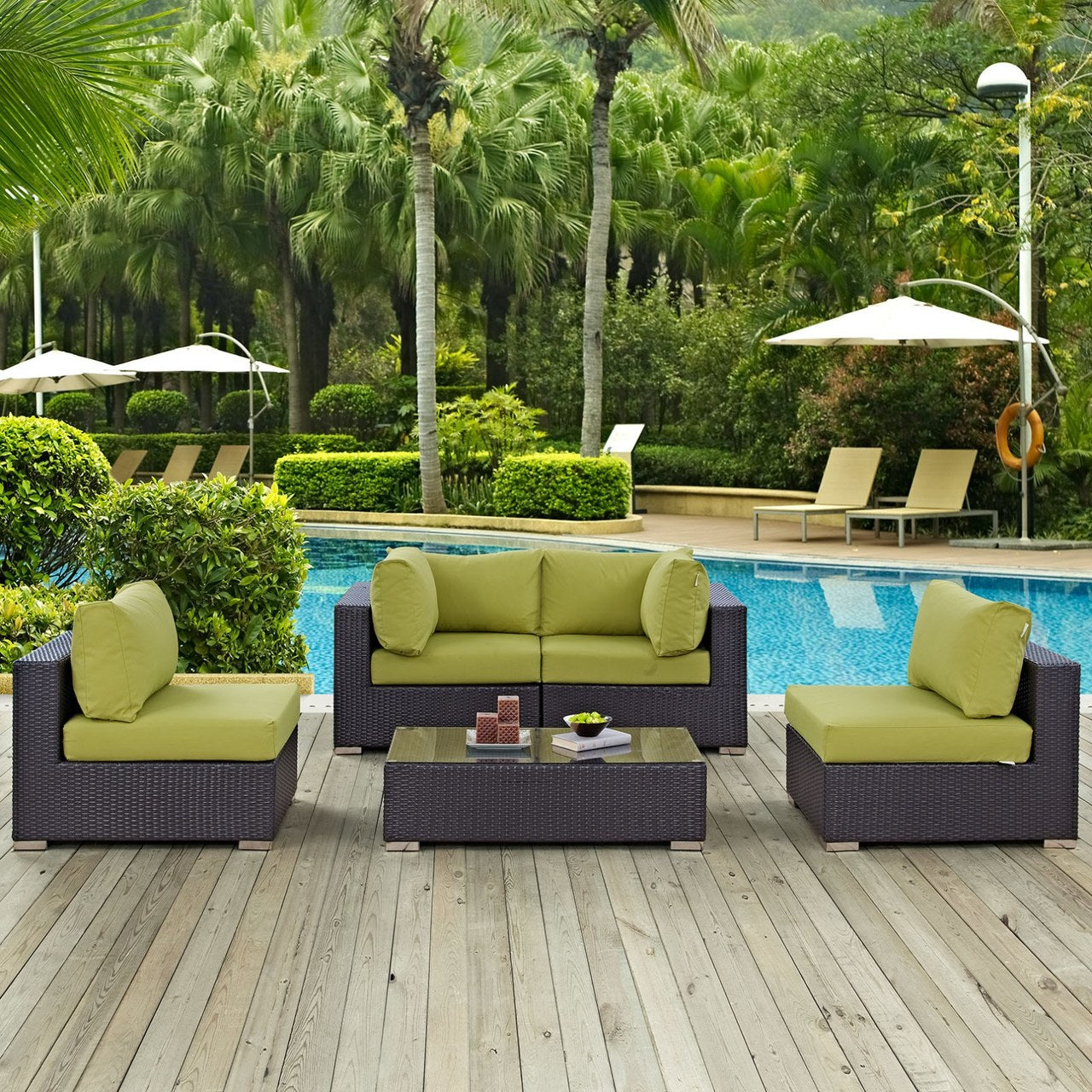 Convene Five PCS Outdoor Patio Sectional Set, Green, Rattan 10410
