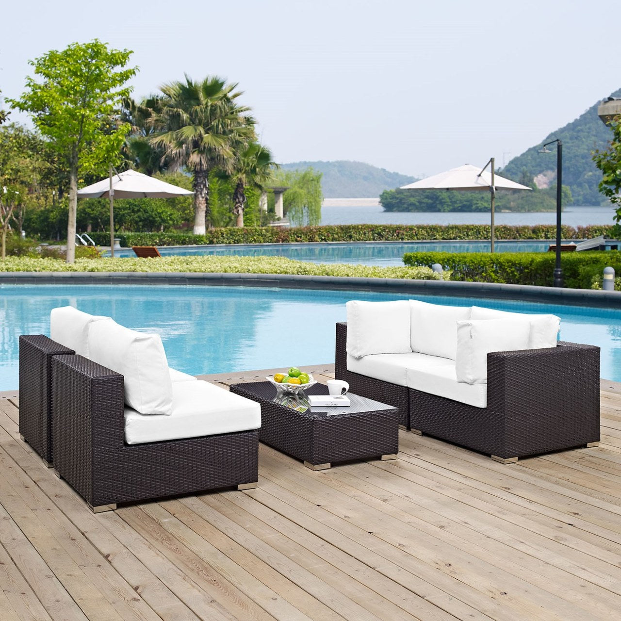 Convene Five PCS Outdoor Patio Sectional Set, White, Rattan 10413