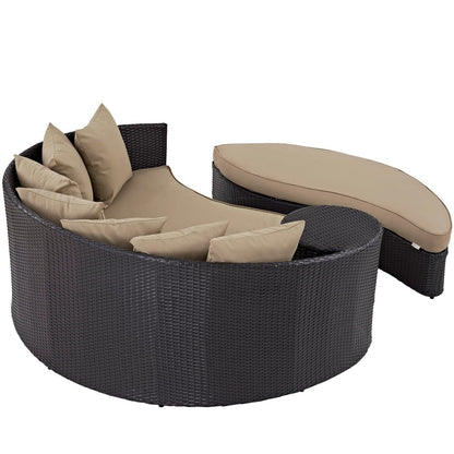 Convene Outdoor Patio Daybed, Brown, Rattan 10488