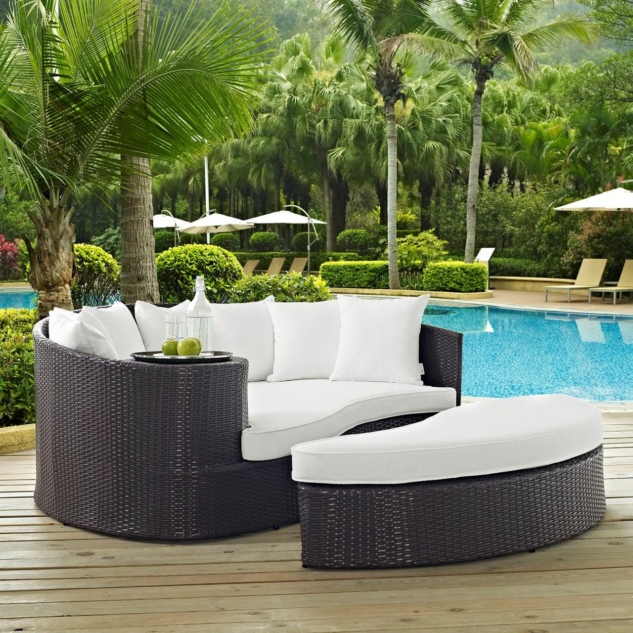 Convene Outdoor Patio Daybed, White, Rattan 10493