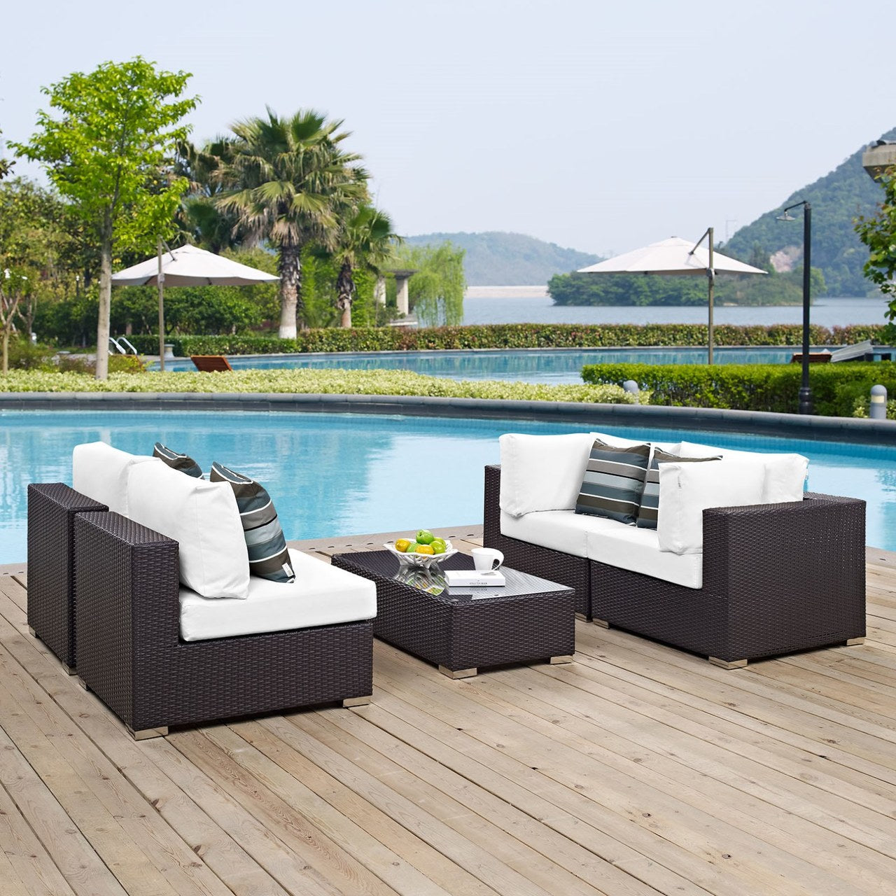 Convene Five PCS Outdoor Patio Sectional Set, White, Rattan 11077