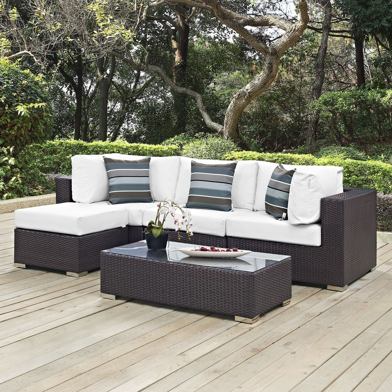 Convene Five PCS Outdoor Patio Sectional Set, White, Rattan 11098