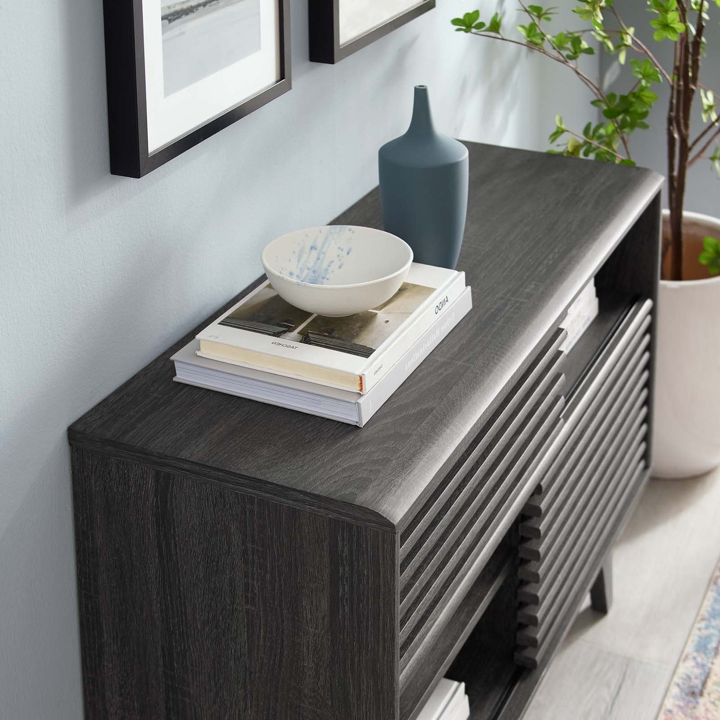 Render Display Stand, Wood, Dark Grey Gray, 18127