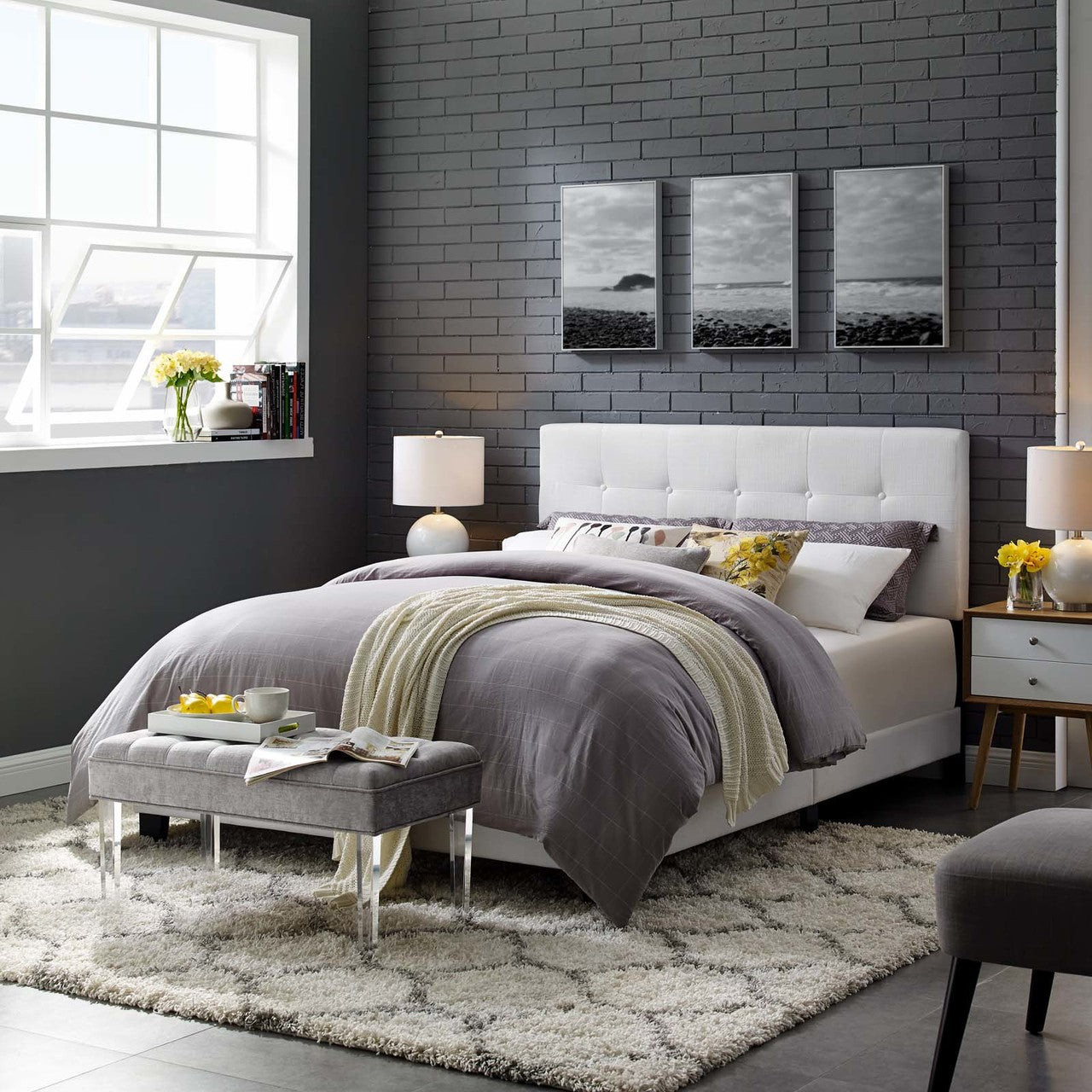 Amira Queen Upholstered Fabric Bed, Queen Size, Fabric, White, 15097