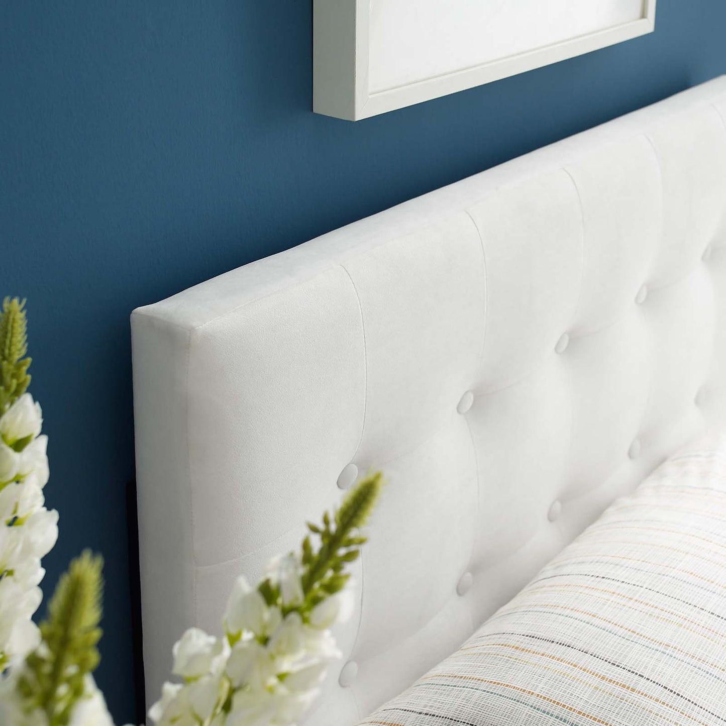 Emily Twin Biscuit Tufted Performance Velvet Headboard, Velvet Fabric, White, 17912