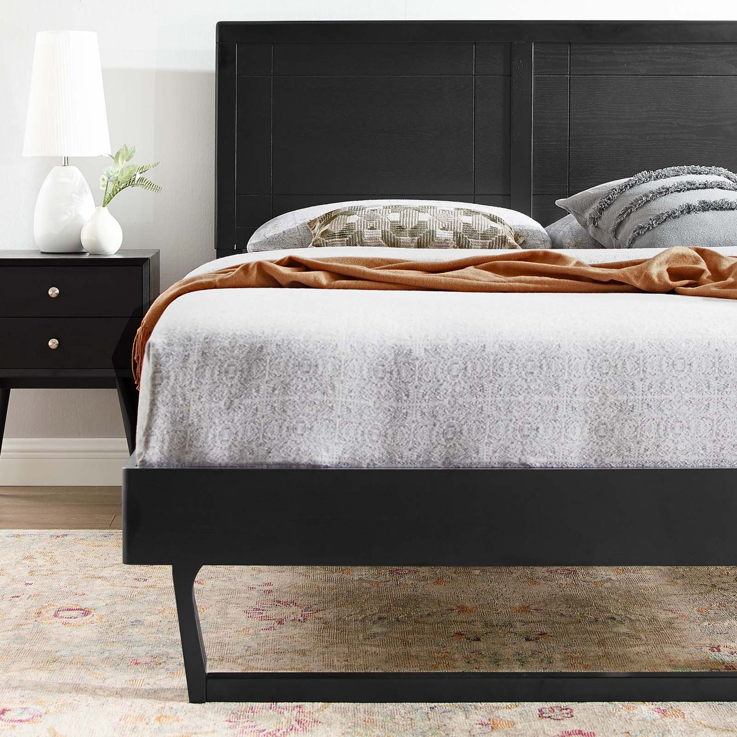 Marlee King Wood Platform Bed With Angular Frame, Wood, Black, 22416