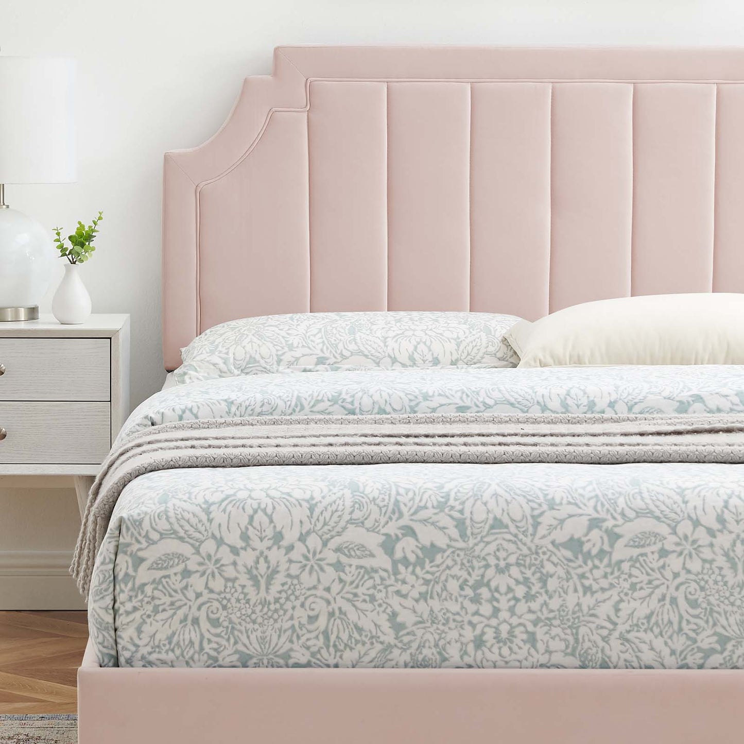 Sienna Performance Velvet Twin Platform Bed, Velvet, Pink, 23502