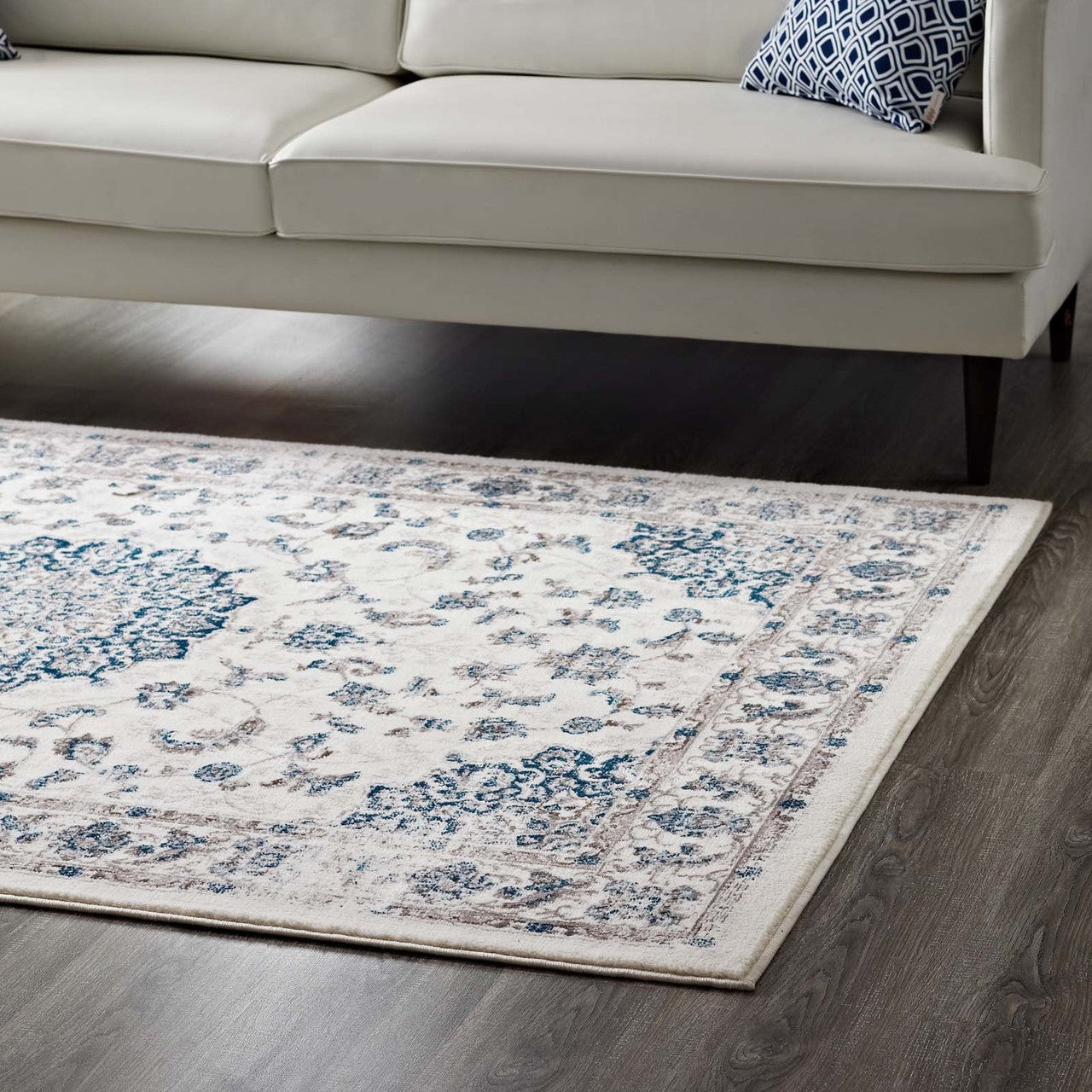 Lilja Distressed Vintage Persian Medallion 5x8 Area Rug, Fabric,  Ivory White 14885