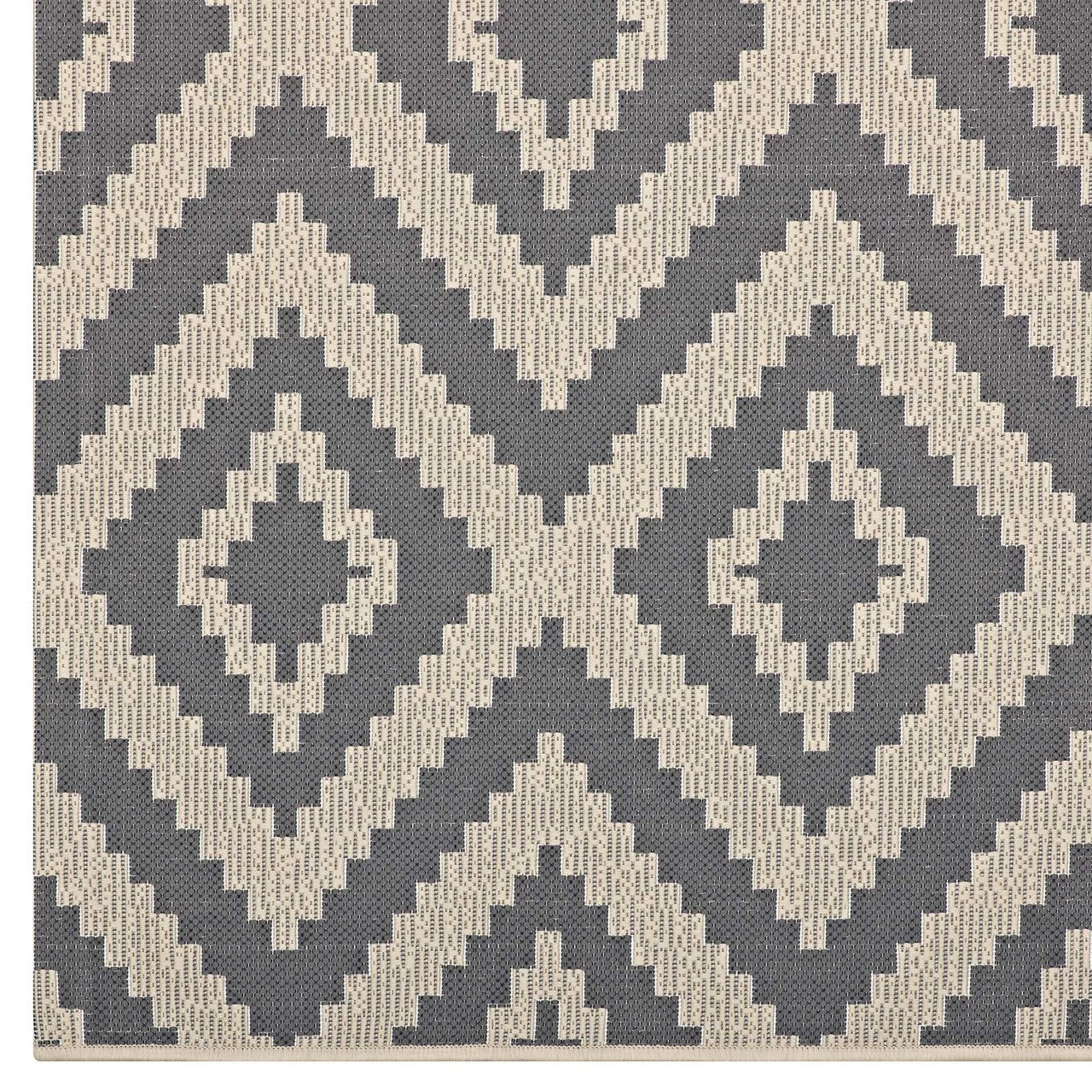 Jagged Geometric Diamond Trellis 5x8 Indoor and Outdoor Area Rug, Fabric, Grey Gray 14917