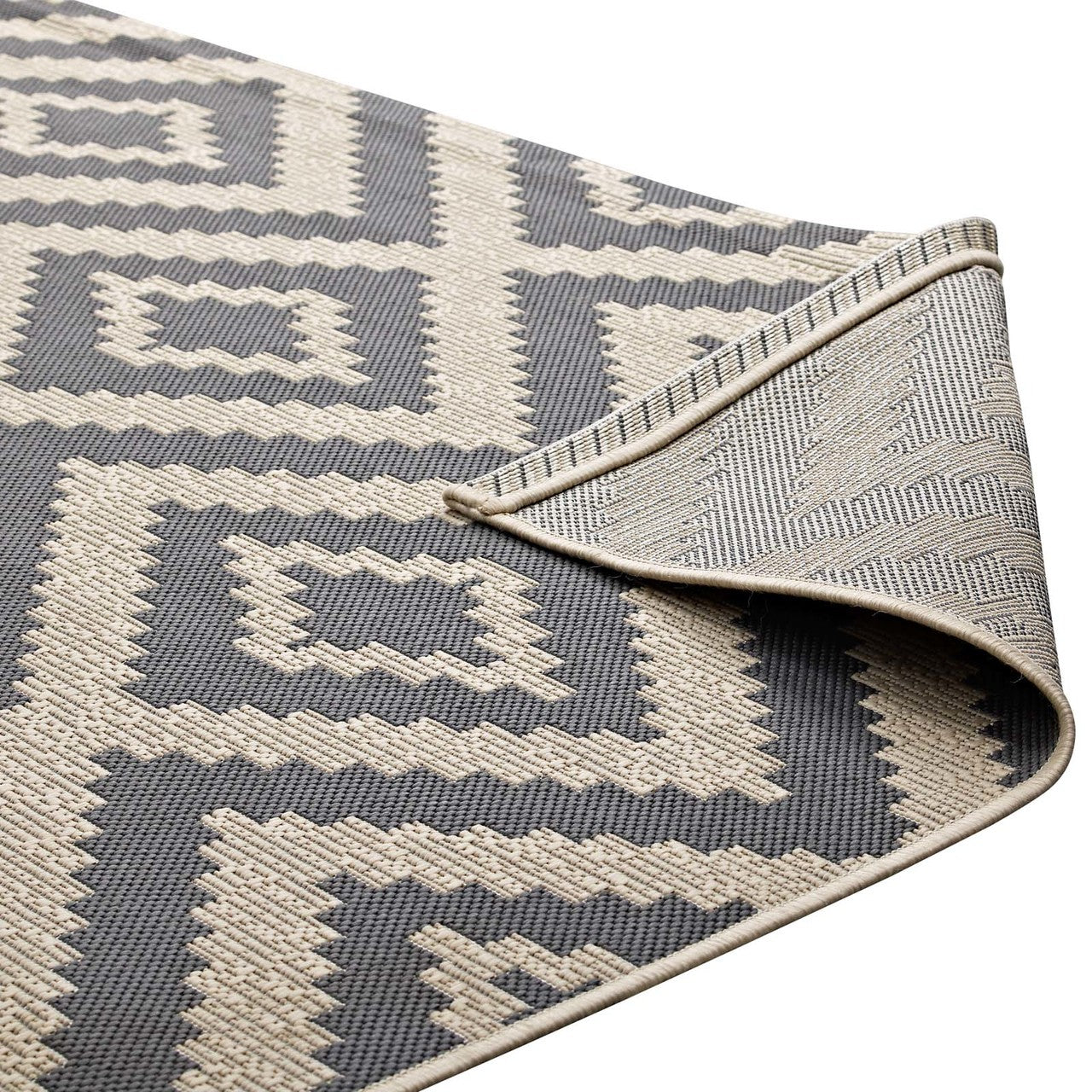 Jagged Geometric Diamond Trellis 8x10 Indoor and Outdoor Area Rug, Fabric, Grey Gray 14918