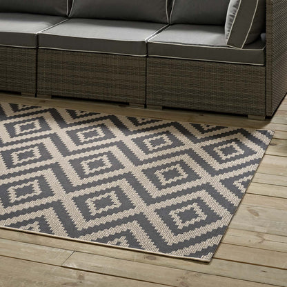 Jagged Geometric Diamond Trellis 9x12 Indoor and Outdoor Area Rug, Grey Gray and Beige, 23088