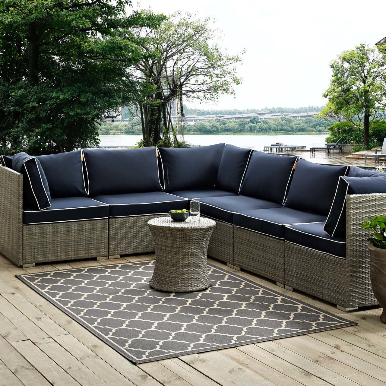 Avena Moroccan Quatrefoil Trellis 5x8 Indoor and Outdoor Area Rug, Fabric, Grey Gray 14923