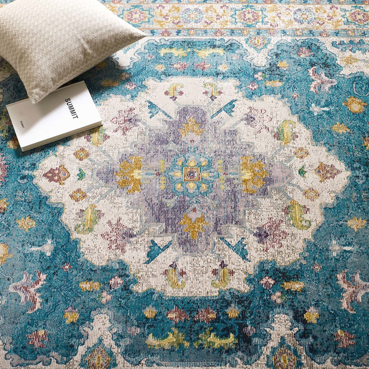Success Anisah Distressed Vintage Floral Persian Medallion 4x6 Area Rug, Fabric, Multi Blue 15603