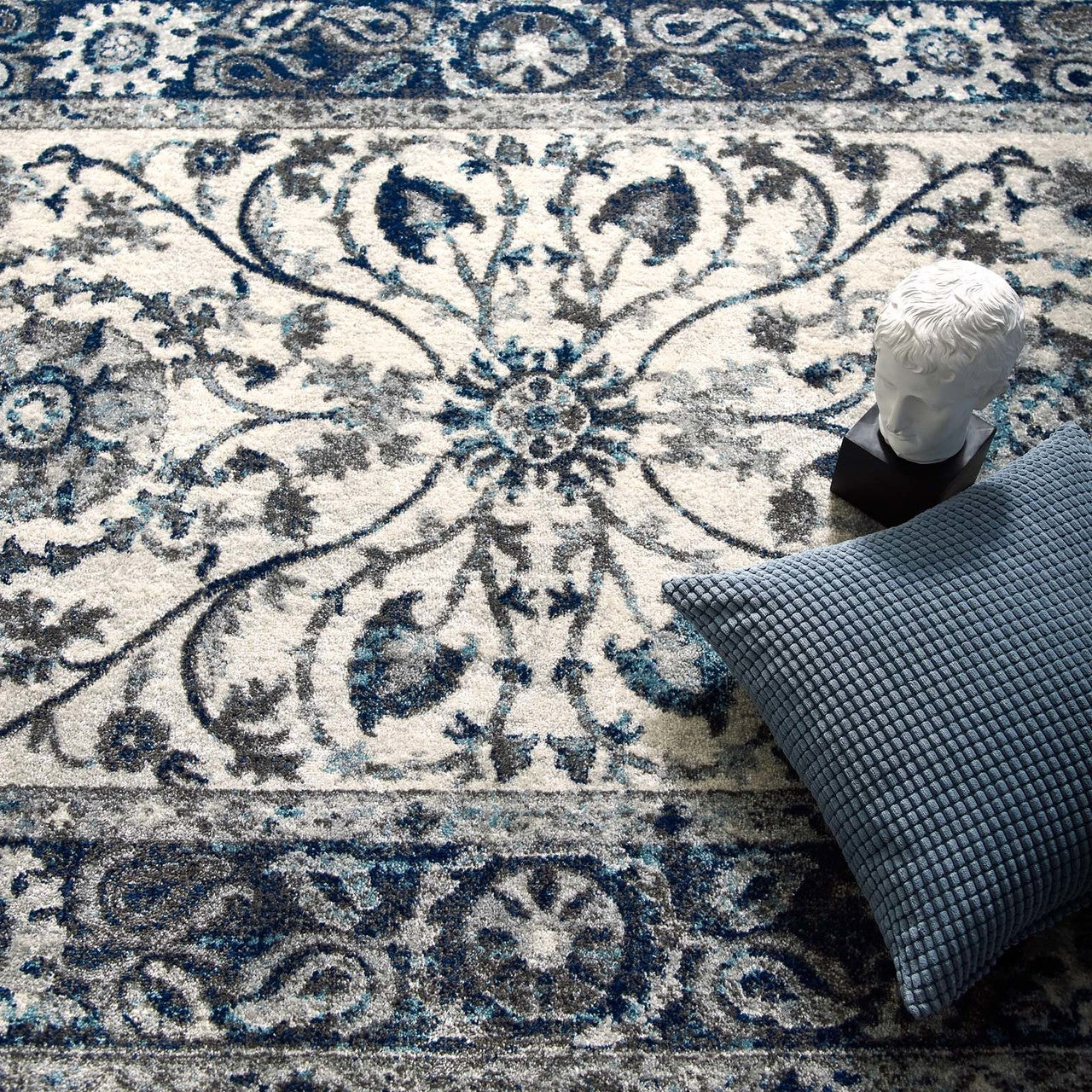 Entourage Samira Distressed Vintage Floral Persian Medallion 5x8 Area Rug, Fabric, Blue Ivory White 15647